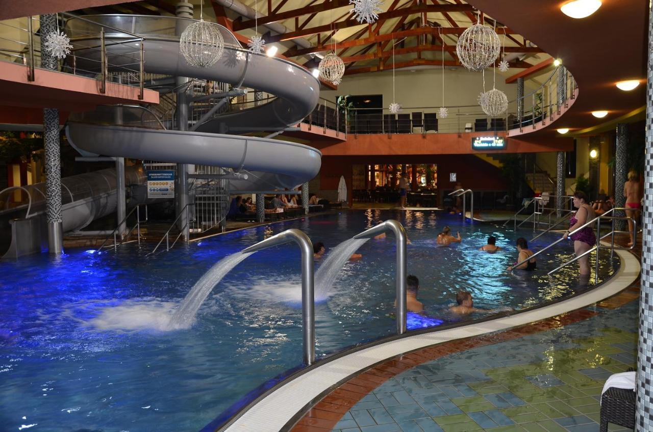 Apartman Aqua Bešeňová Exteriör bild